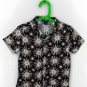 Old Navy Black and White Sunburst Kids Shirt